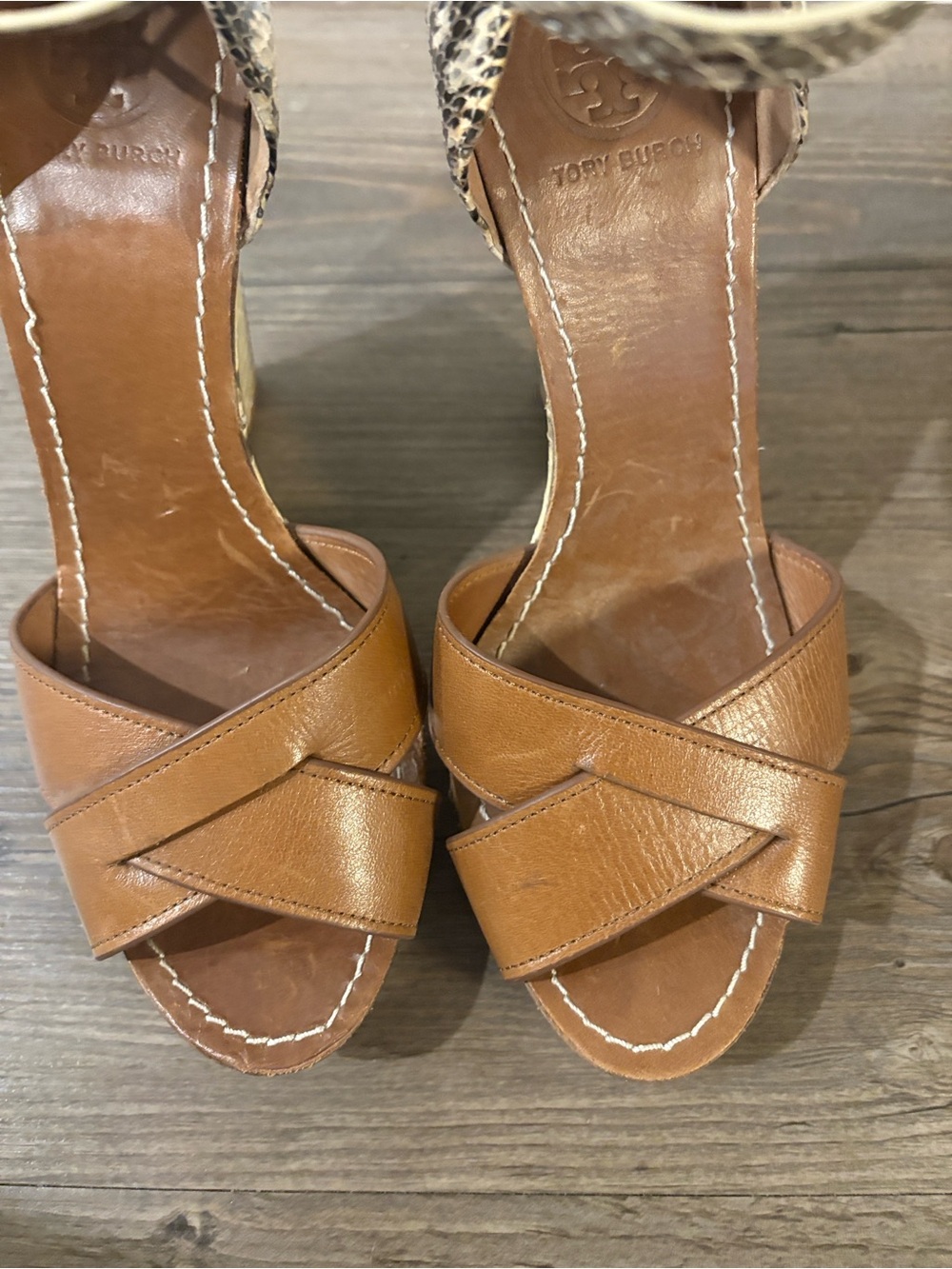 Tory Burch Livia Tan Leather and Snakeskin Wedge Sandals Size 6.5 - Picture 7 of 7